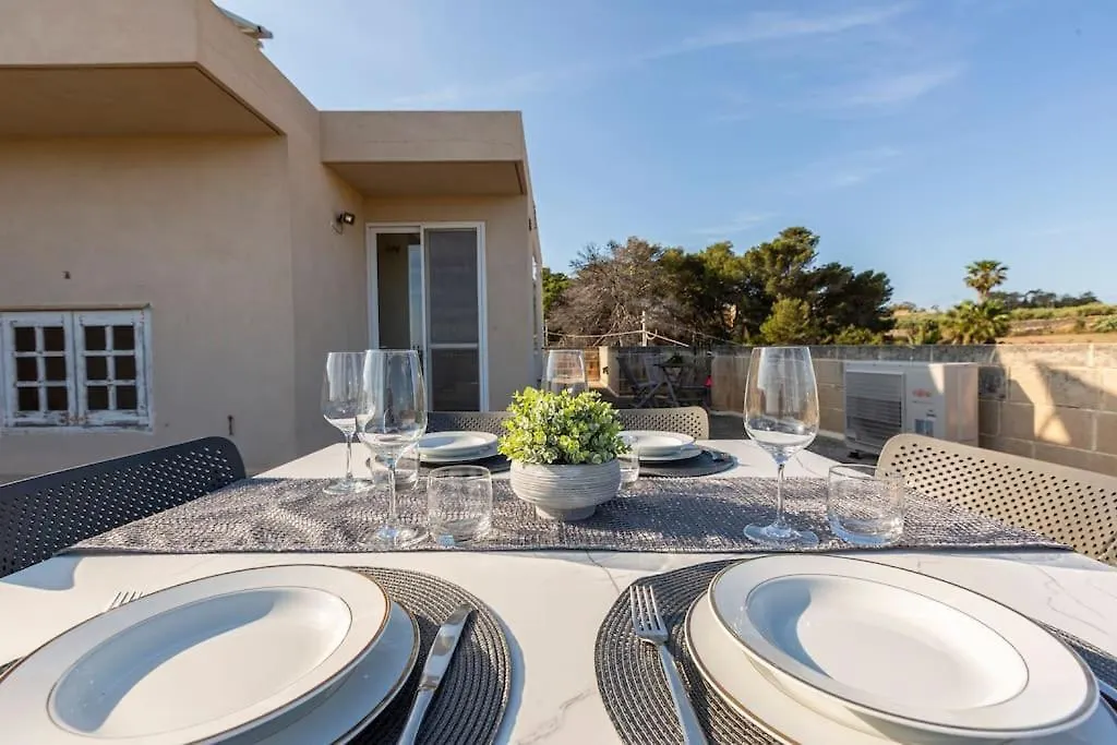 Zer- Spacious House With Terrace And Views Marsaxlokk Malta