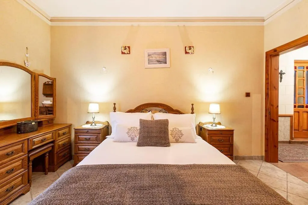 Zer- Spacious House With Terrace And Views Marsaxlokk Apartment