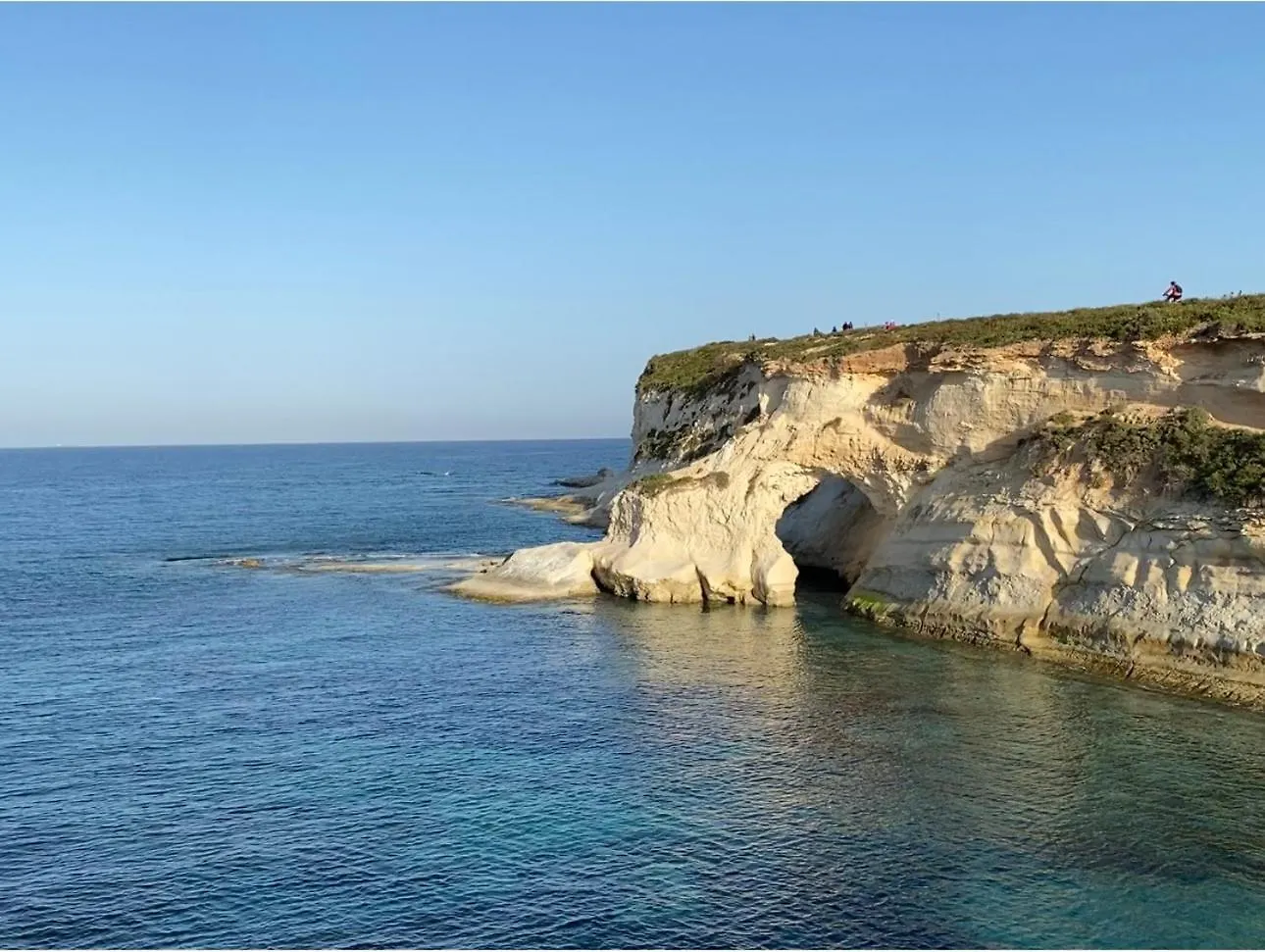 Zer- Spacious House With Terrace And Views Marsaxlokk