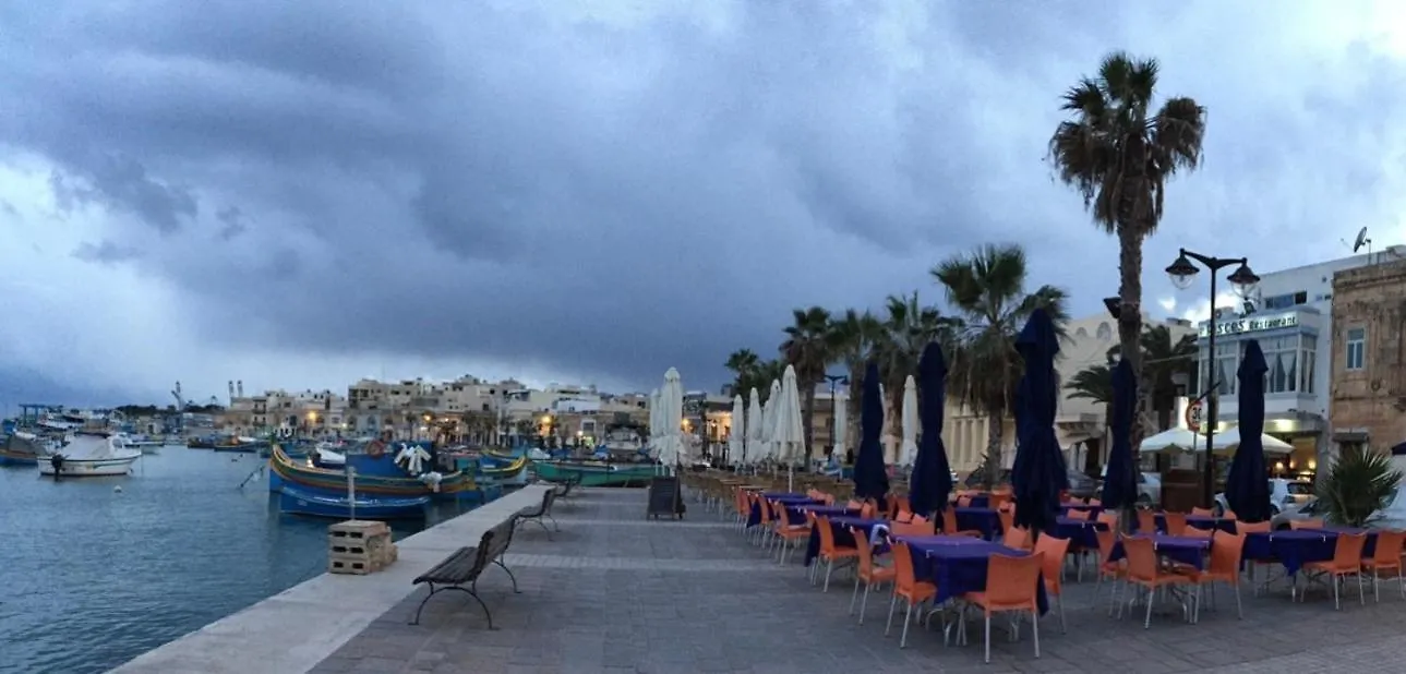 Zer- Spacious House With Terrace And Views Marsaxlokk
